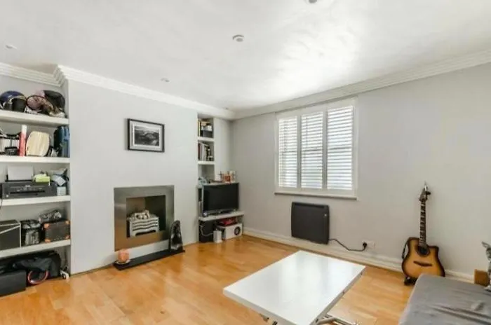 Gorgeous Sunny Chelsea Apartment